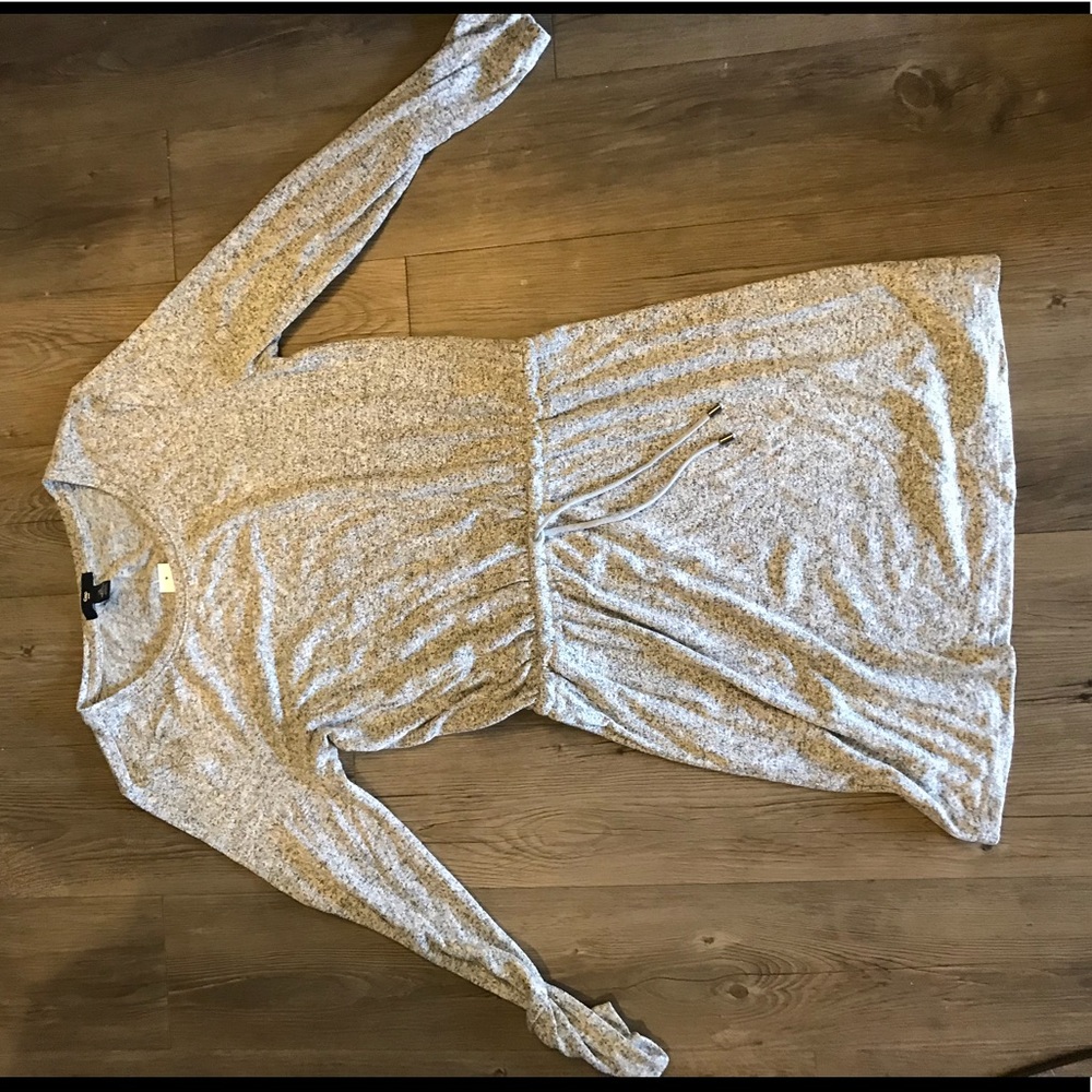 Women’s Gap long sleeve grey dress